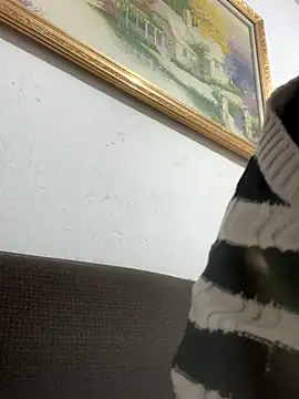 Snapshot of Nhung584 chatting on 21, 11, 2025 Nhung584 online show from 21, 11, 2025