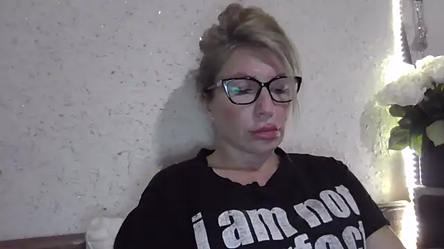 fox red lady7 online show from 31, 1, 2026