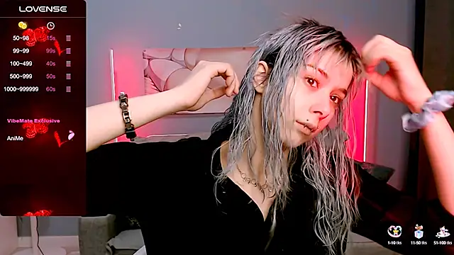 SophieAsh online show from 12, 10, 2025