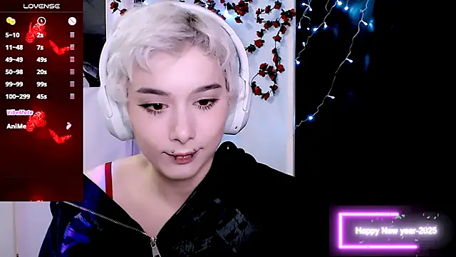 SophieAsh online show from 15, 12, 2025