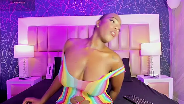 ReinaMiah online show from 16, 10, 2025