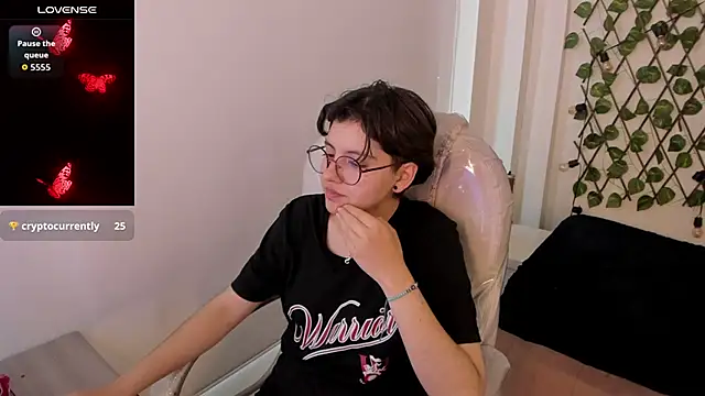 Snapshot of Nathaly_ds chatting on 23, 10, 2025 Nathaly ds online show from 23, 10, 2025