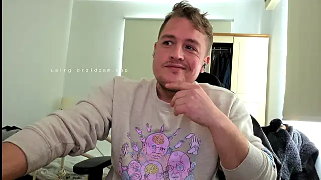 Snapshot of giovanotto47 chatting on 24, 10, 2025 giovanotto47 online show from 24, 10, 2025