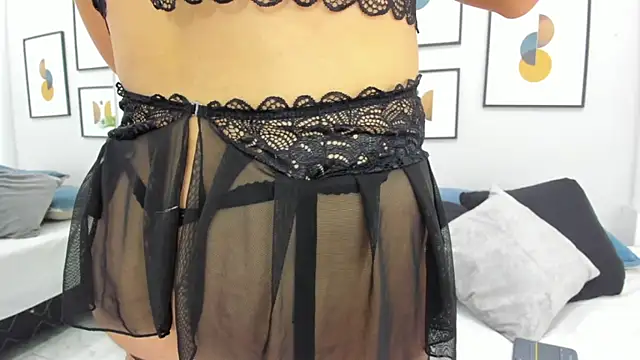 dakota roussee online show from 6, 11, 2025