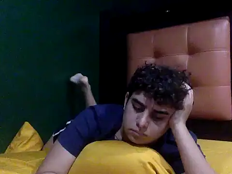 Snapshot of Thiagoforyou chatting on 11, 10, 2025 Thiagoforyou online show from 11, 10, 2025