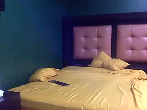 Snapshot of Thiagoforyou chatting on 22, 10, 2025 Thiagoforyou online show from 22, 10, 2025