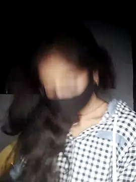 Snapshot of Sexey-Puja chatting on 11, 11, 2025 Sexey-Puja online show from 11, 11, 2025