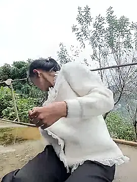 Snapshot of tdtd98 chatting on 19, 11, 2025 tdtd98 online show from 19, 11, 2025