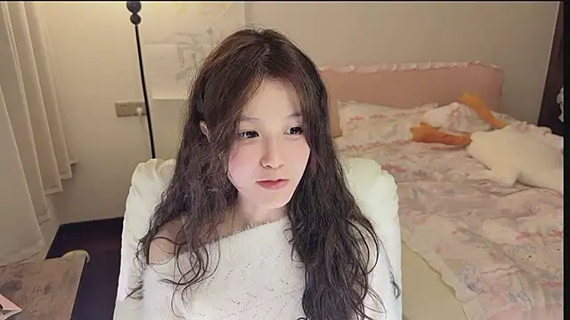 Snapshot of FuFu-puff chatting on 20, 12, 2025 FuFu-puff online show from 20, 12, 2025