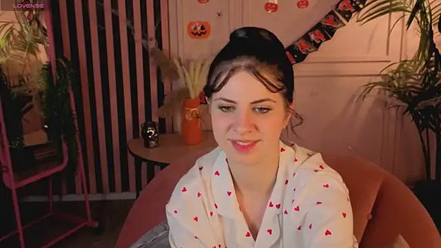 Wander Waves online show from 1, 11, 2025