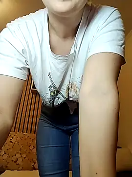 Snapshot of Mayaaaaaa_ chatting on 5, 12, 2025 Mayaaaaaa online show from 5, 12, 2025