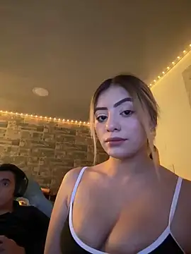 Melissa coll online show from 28, 11, 2025