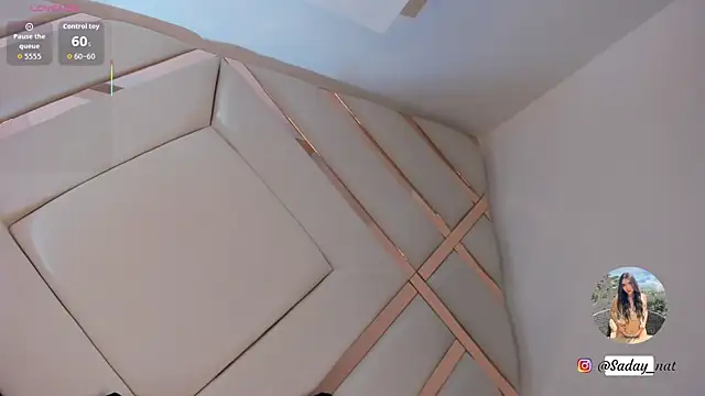 Snapshot of Saday_ chatting on 8, 10, 2025 Saday online show from 8, 10, 2025