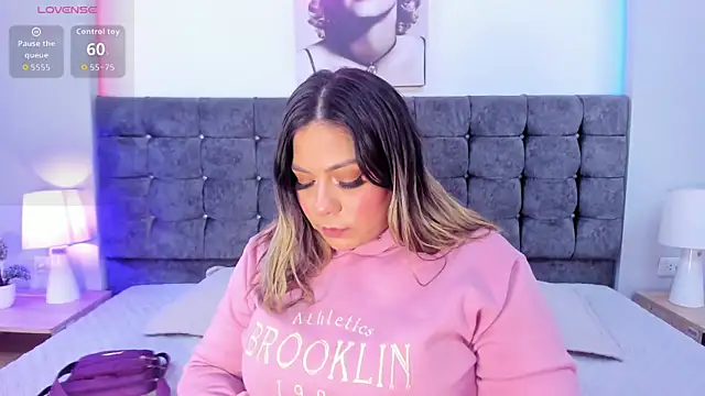 isabella horney  online show from 9, 11, 2025