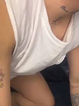 Kurtxxx22 online show from 7, 11, 2025