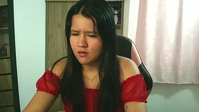 Oliviawatson1 online show from 21, 11, 2025