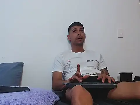 allanjones15 online show from 8, 9, 2025