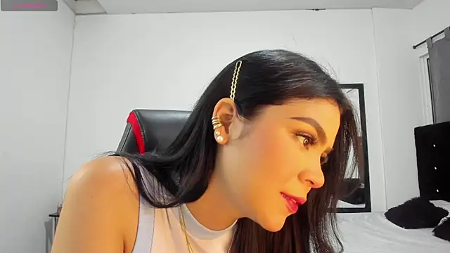 NicoleFletcher online show from 8, 11, 2025