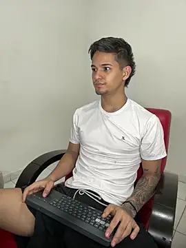 Alex mojica online show from 19, 3, 2026