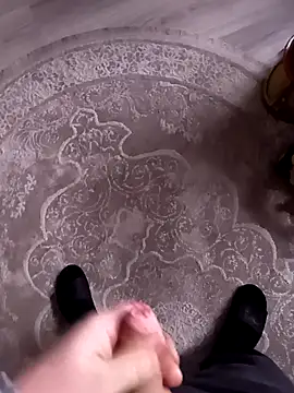 Snapshot of Mumuska chatting on 28, 11, 2025 Mumuska online show from 28, 11, 2025