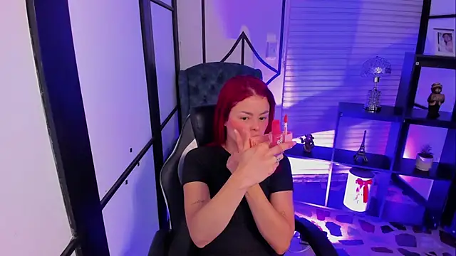 NahomiRichards  online show from 16, 10, 2025