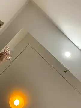 Snapshot of zaizaiNono chatting on 26, 11, 2025 zaizaiNono online show from 26, 11, 2025