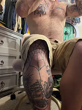 Snapshot of bearcub300 chatting on 22, 10, 2025 bearcub300 online show from 22, 10, 2025