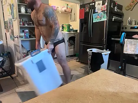 Snapshot of bearcub300 chatting on 9, 11, 2025 bearcub300 online show from 9, 11, 2025