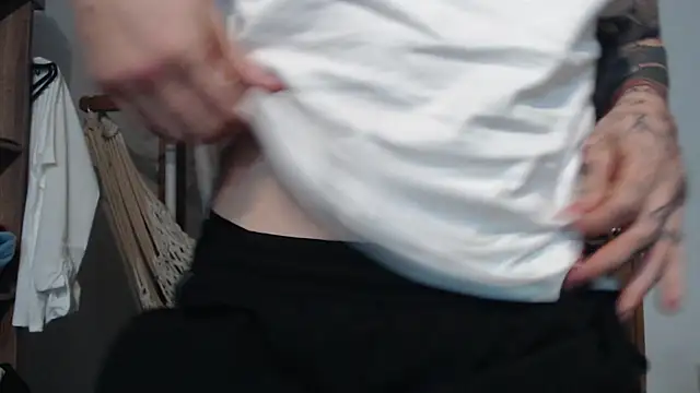 Snapshot of AteneoJr chatting on 19, 12, 2025 AteneoJr online show from 19, 12, 2025