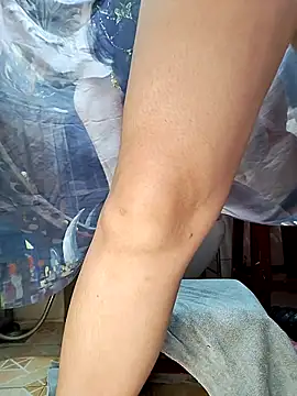 Snapshot of linhlinh_xx87 chatting on 4, 11, 2025 linhlinh xx87 online show from 4, 11, 2025