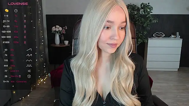 Snapshot of Sexy_Alexia69 chatting on 25, 9, 2025 Sexy Alexia69 online show from 25, 9, 2025