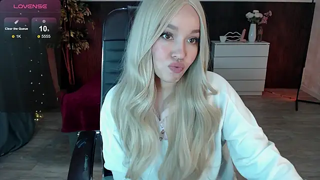 Snapshot of Sexy_Alexia69 chatting on 19, 10, 2025 Sexy Alexia69 online show from 19, 10, 2025