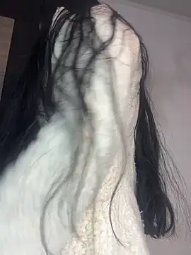 Daphnee- online show from 10, 9, 2025