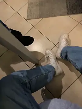 Snapshot of Manu97k chatting on 24, 10, 2025 Manu97k online show from 24, 10, 2025