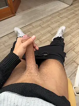 Snapshot of Manu97k chatting on 1, 11, 2025 Manu97k online show from 1, 11, 2025