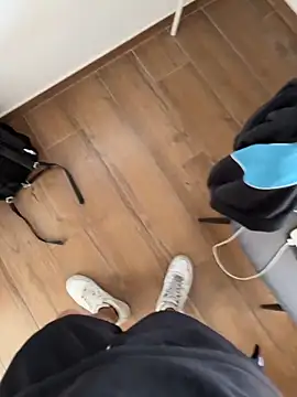 Snapshot of Manu97k chatting on 17, 11, 2025 Manu97k online show from 17, 11, 2025