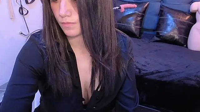 Snapshot of elowen_halley1 chatting on 17, 10, 2025 elowen halley1 online show from 17, 10, 2025