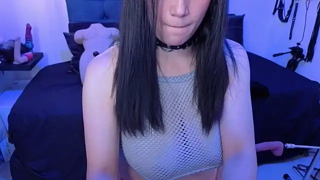 Snapshot of elowen_halley1 chatting on 3, 11, 2025 elowen halley1 online show from 3, 11, 2025