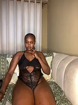 Snapshot of TinaFavourite chatting on 21, 9, 2025 TinaFavourite online show from 21, 9, 2025