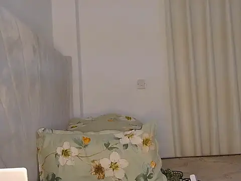 TinaFavourite online show from 1, 11, 2025