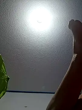 vaneza1999 online show from 10, 10, 2025