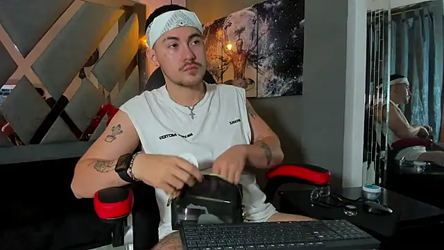 BrunoWalkerr online show from 17, 10, 2025