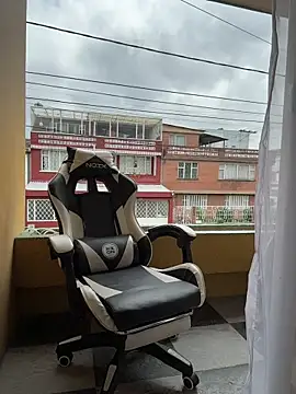 Scarlett fiire online show from 13, 11, 2025