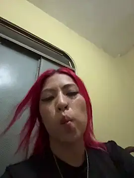 Scarlett fiire online show from 18, 11, 2025