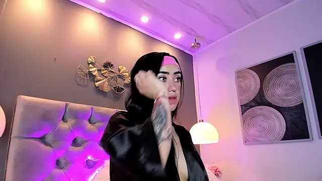 Snapshot of athziry_g chatting on 9, 11, 2025 athziry g online show from 9, 11, 2025