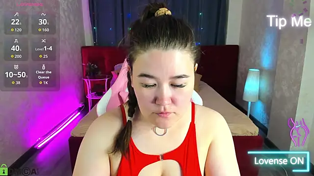 Snapshot of Tara_Torres chatting on 12, 10, 2025 Tara Torres online show from 12, 10, 2025