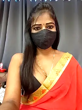 Misss-julli online show from 5, 12, 2025