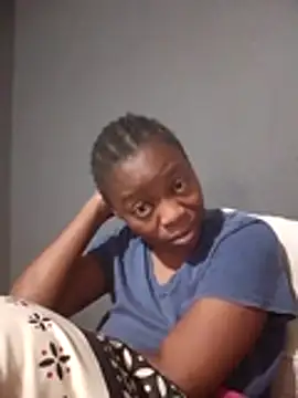 sexyhotchic93 online show from 28, 10, 2025