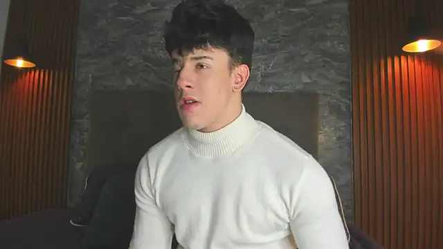 Snapshot of MaxCooper1 chatting on 8, 10, 2025 MaxCooper1 online show from 8, 10, 2025