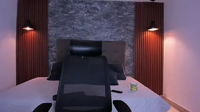 Snapshot of MaxCooper1 chatting on 10, 10, 2025 MaxCooper1 online show from 10, 10, 2025